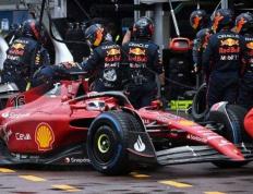 世俱杯赛程-威廉姆斯完胜阿斯顿马丁，塞恩斯扛起全队