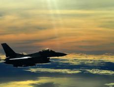 世俱杯决赛-雷霆斩断勇士11连胜！哈登关键战不手软，一剑封喉定乾坤