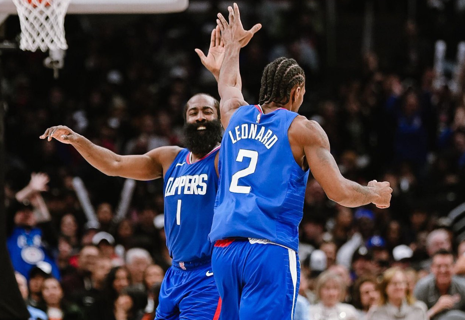 世俱杯-快船大胜森林狼，主场斩获胜利