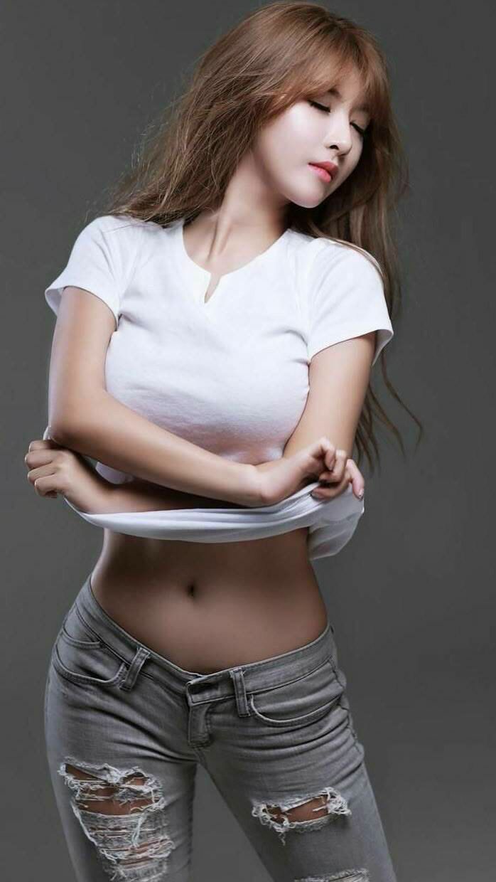 世俱杯赛程-勒沃库森的蓝色黎明与沙漠雄鹰的绿茵图腾，足球版图的隐秘对话